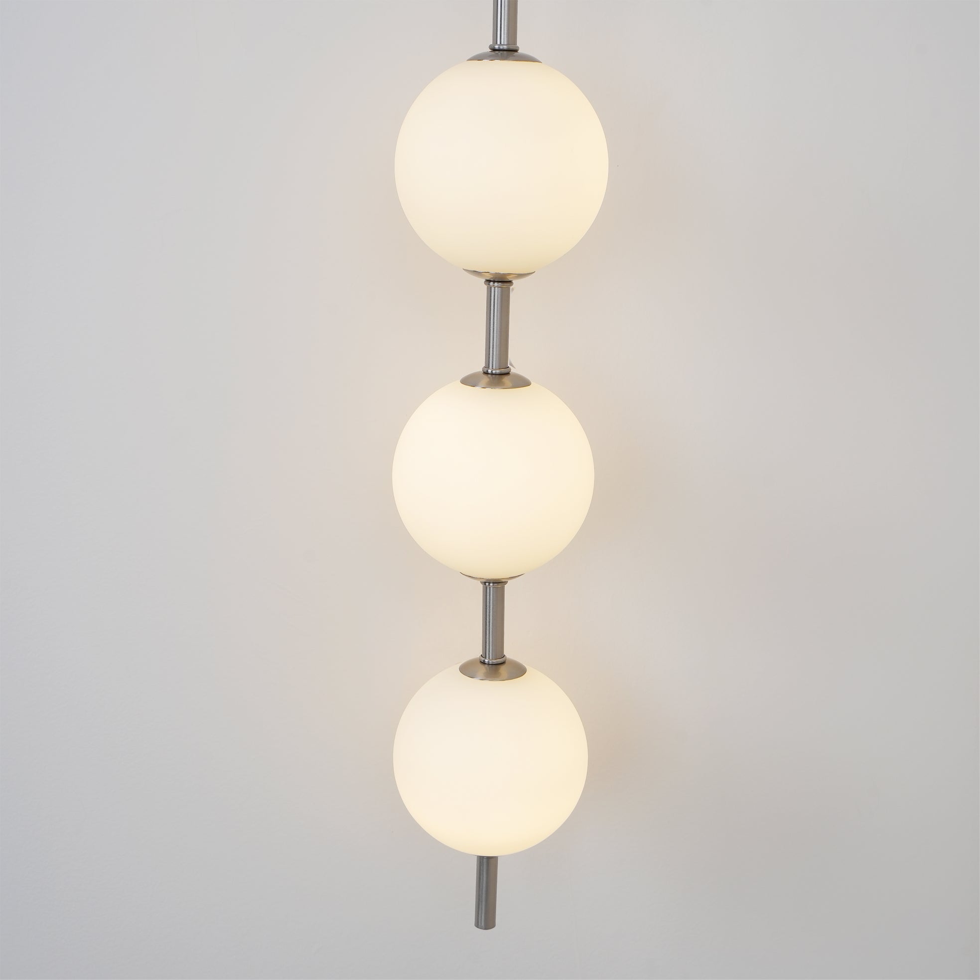 Vertical Globe Plug - in Wall Lamp - Vakkerlight
