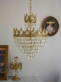 Vintage Crystal Chandelier - Vakkerlight