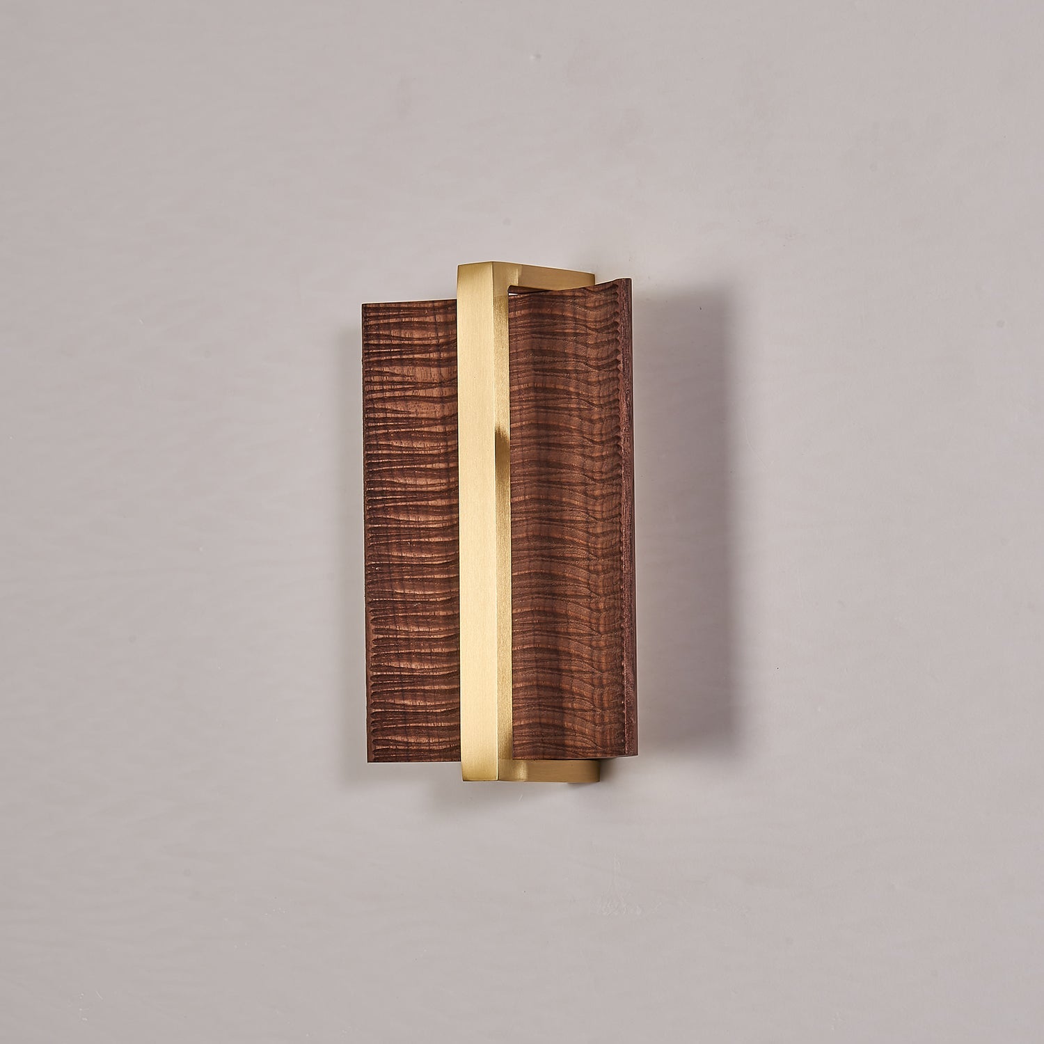 Whisperwood Wall Light - Vakkerlight