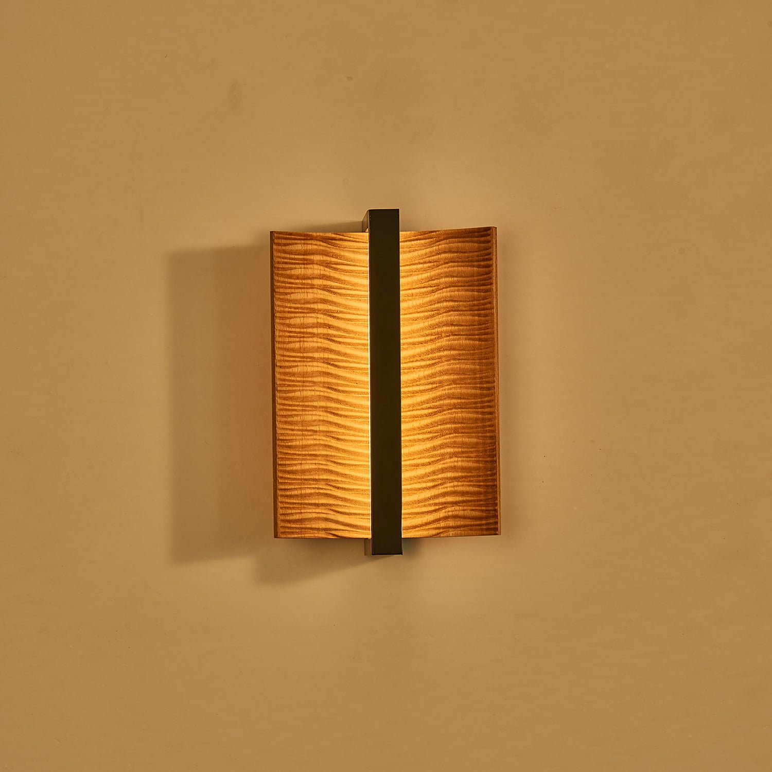 Whisperwood Wall Light - Vakkerlight
