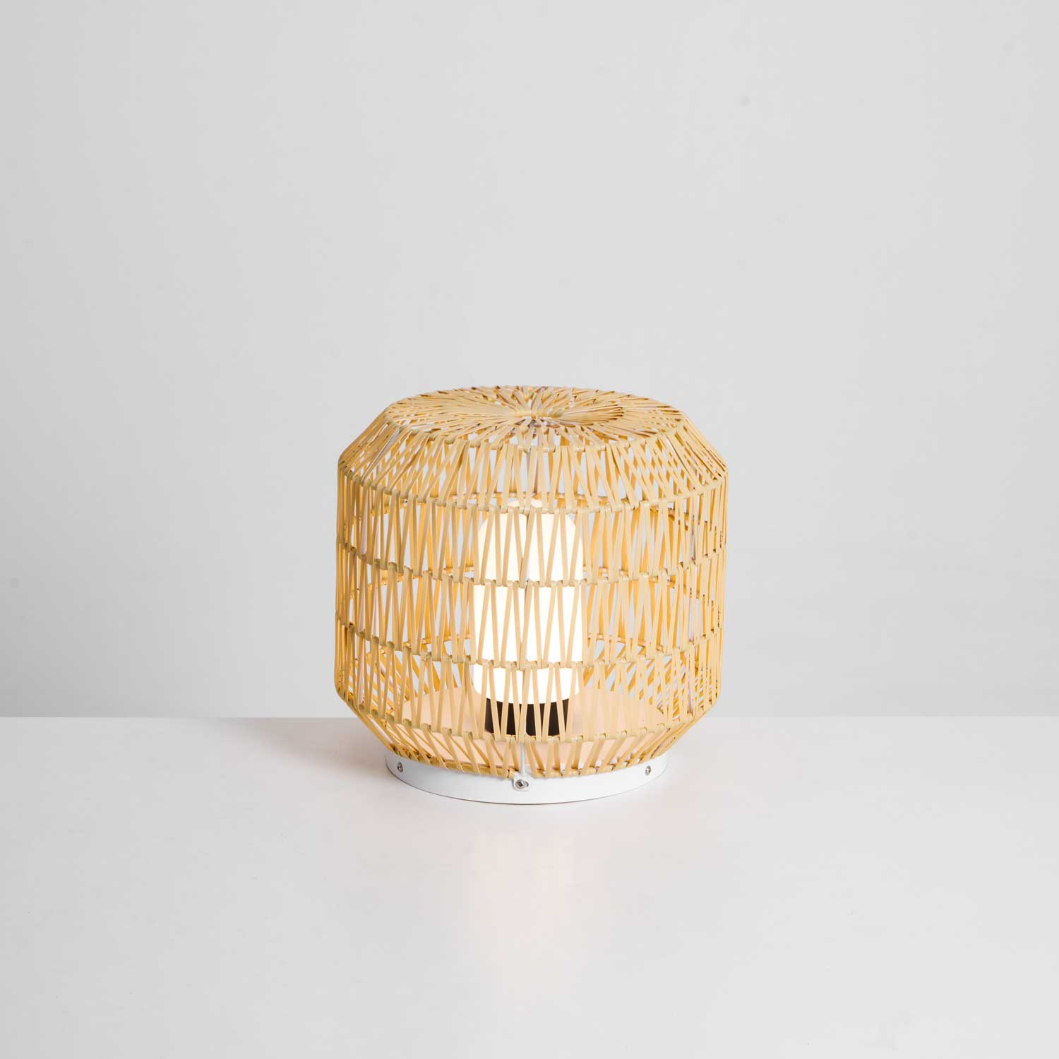 Woven Rattan Outdoor Lamp - Vakkerlight
