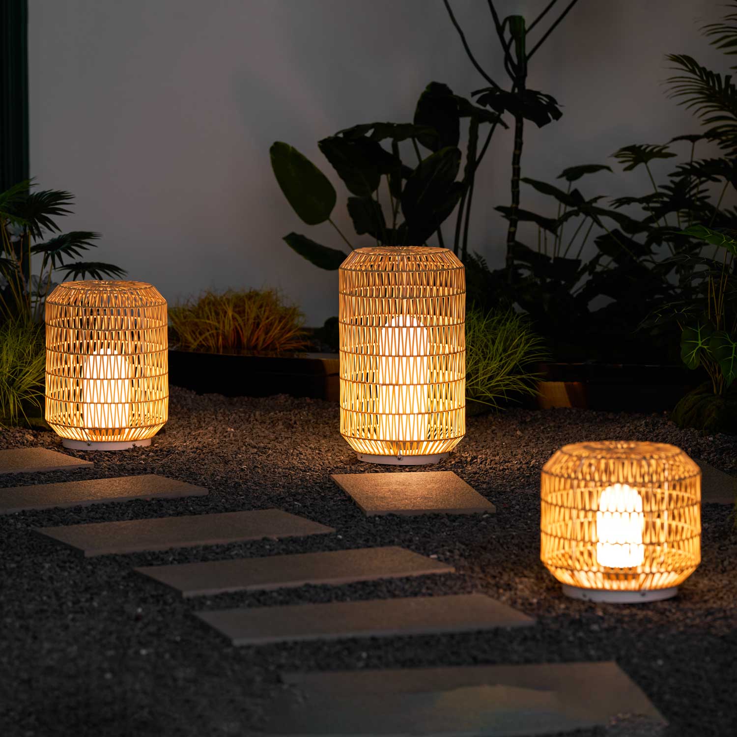 Woven Rattan Outdoor Lamp - Vakkerlight