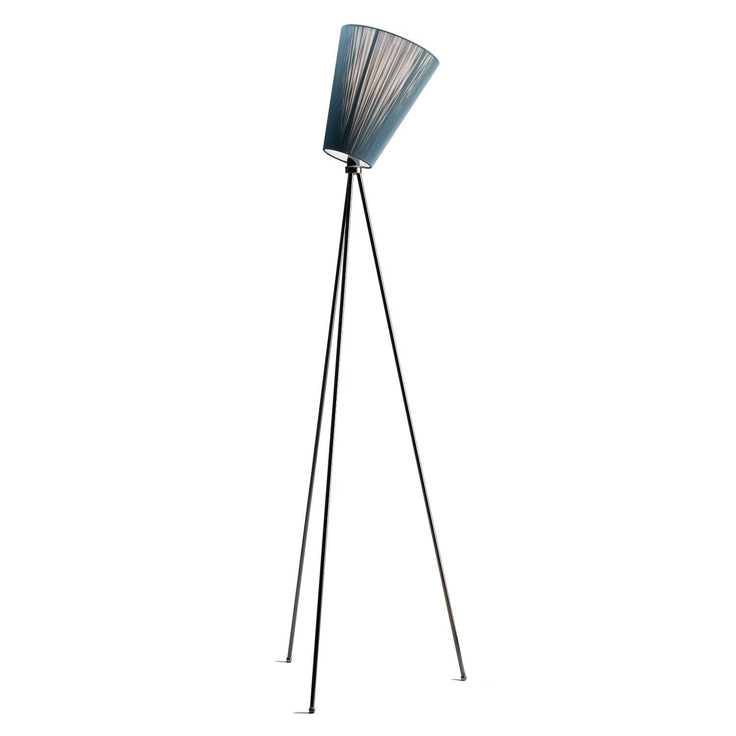 Modern Oslo wood floor lamp - Vakkerlighting