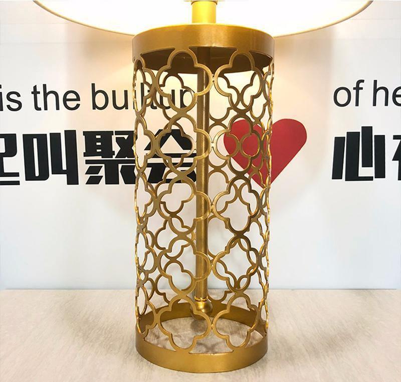 Openwork Metal Table Lamp - Vakkerlight