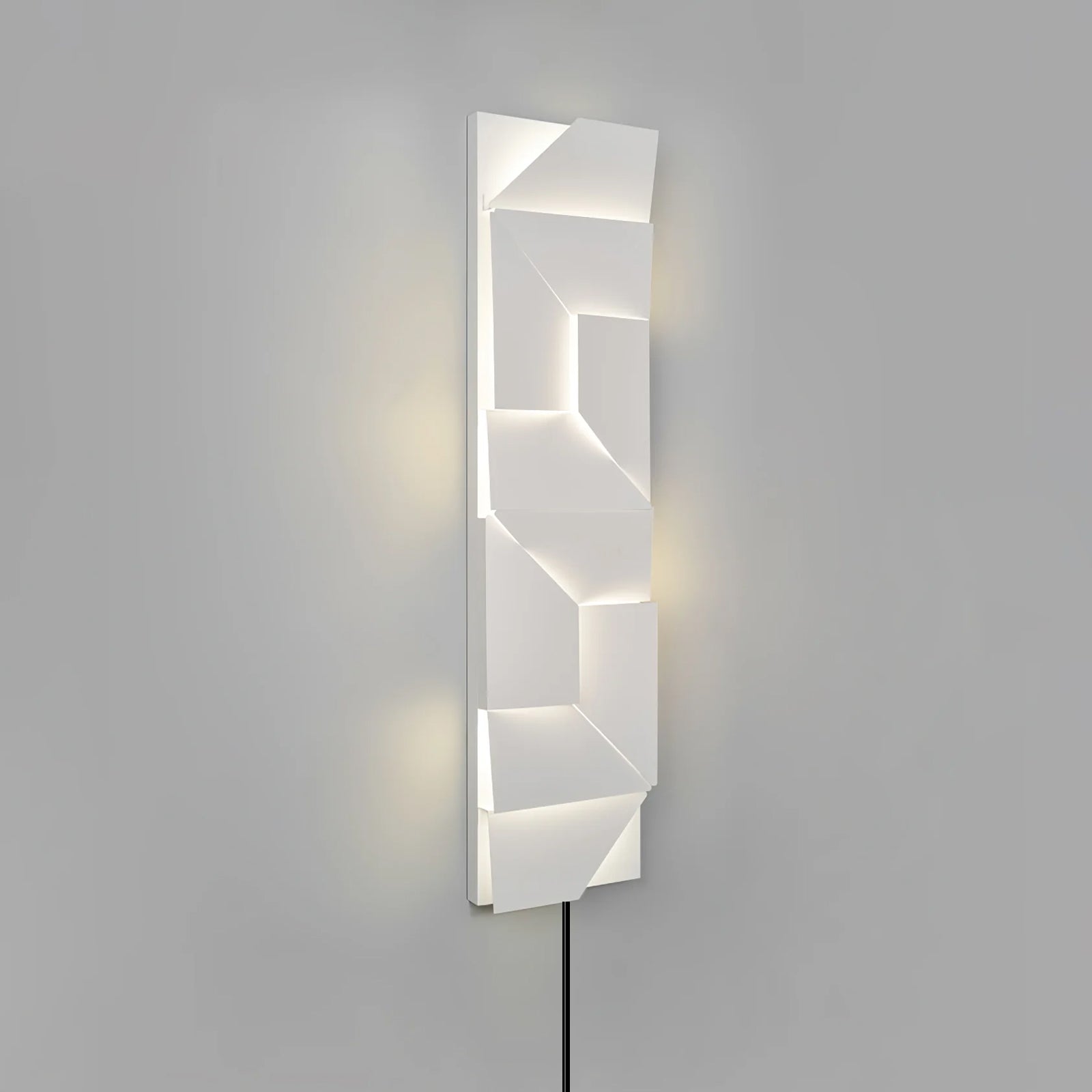 Shadows Grand Plug - in Sconce - Vakkerlight
