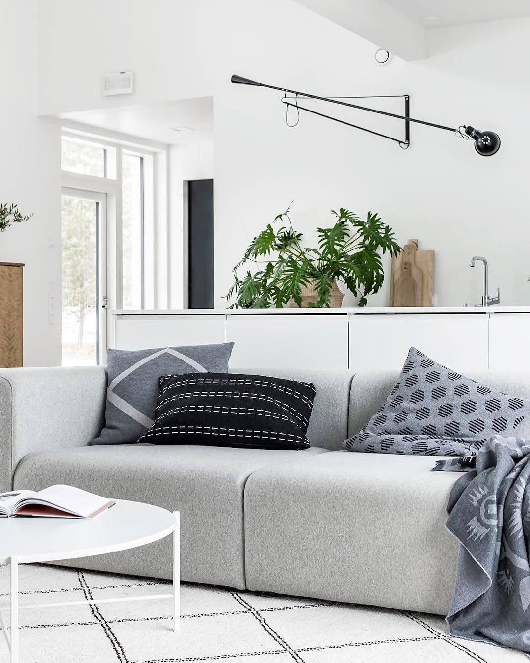 Long Arm Wall Lamp - Vakkerlight