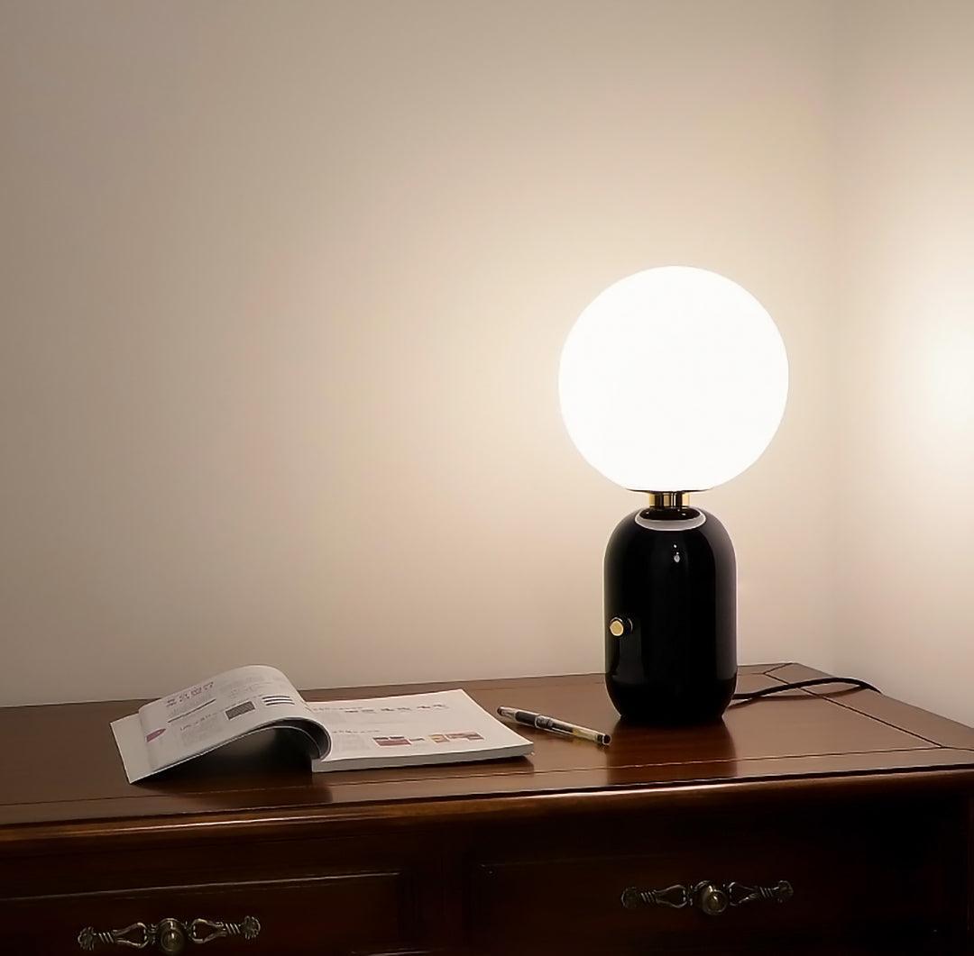 Kade Table Lamp - Vakkerlight