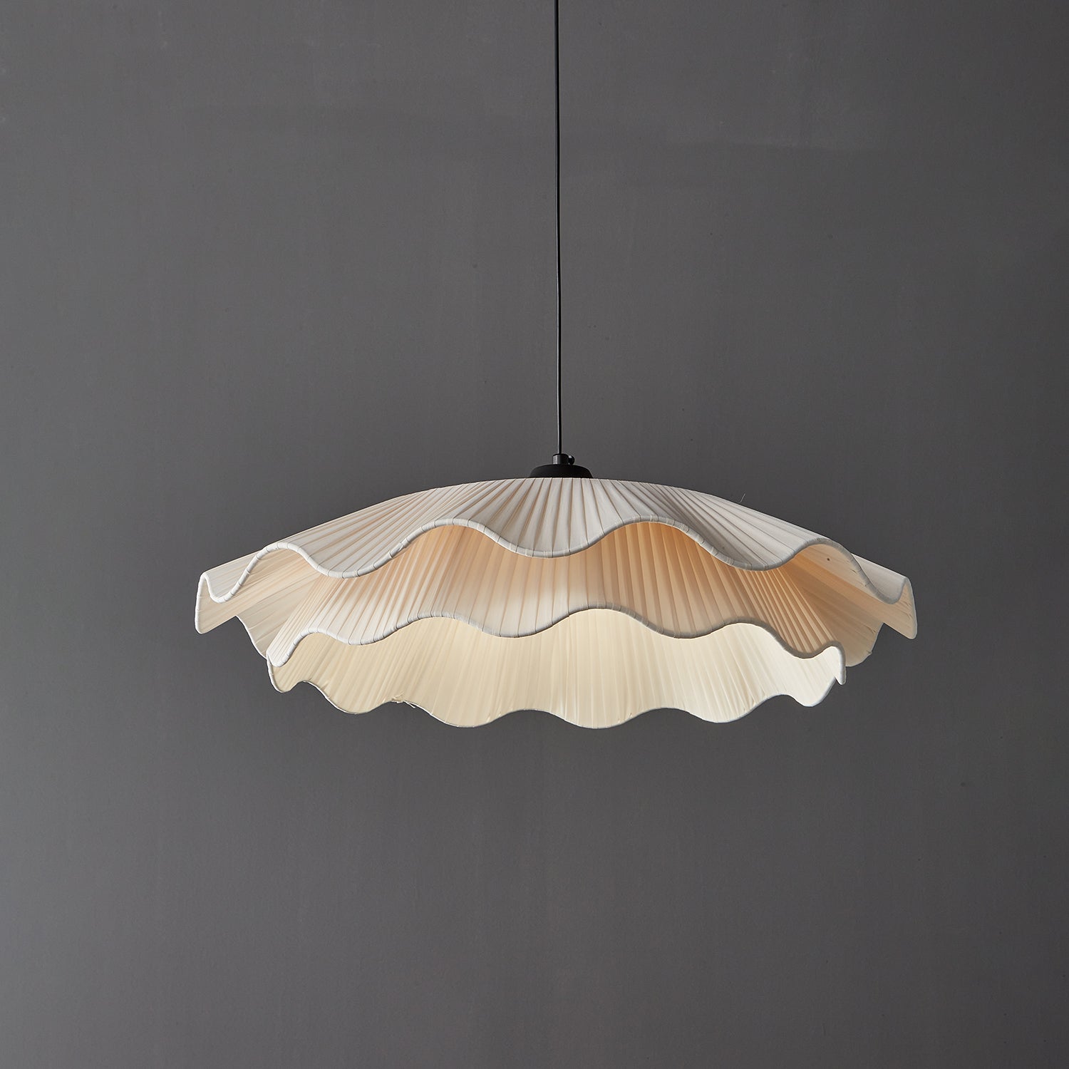 Arwen Fabric Wave Pendant Lamp - Vakkerlight