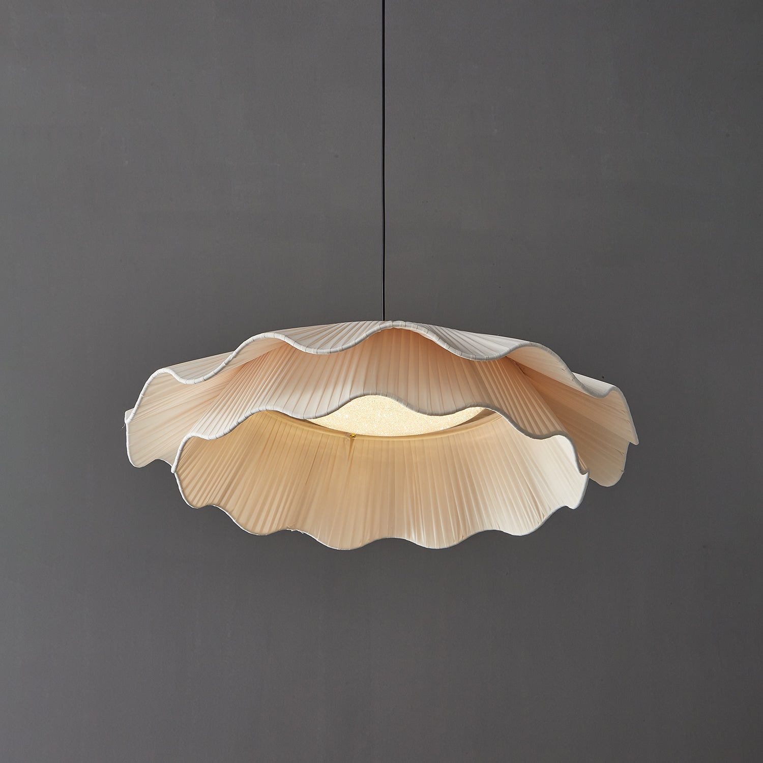Arwen Fabric Wave Pendant Lamp - Vakkerlight