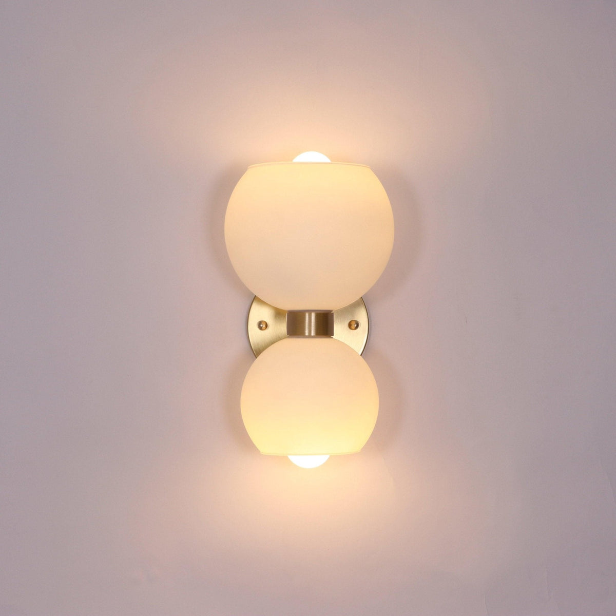 Vakker Limited Betty Pearl Glass Sconce — Detail View 20