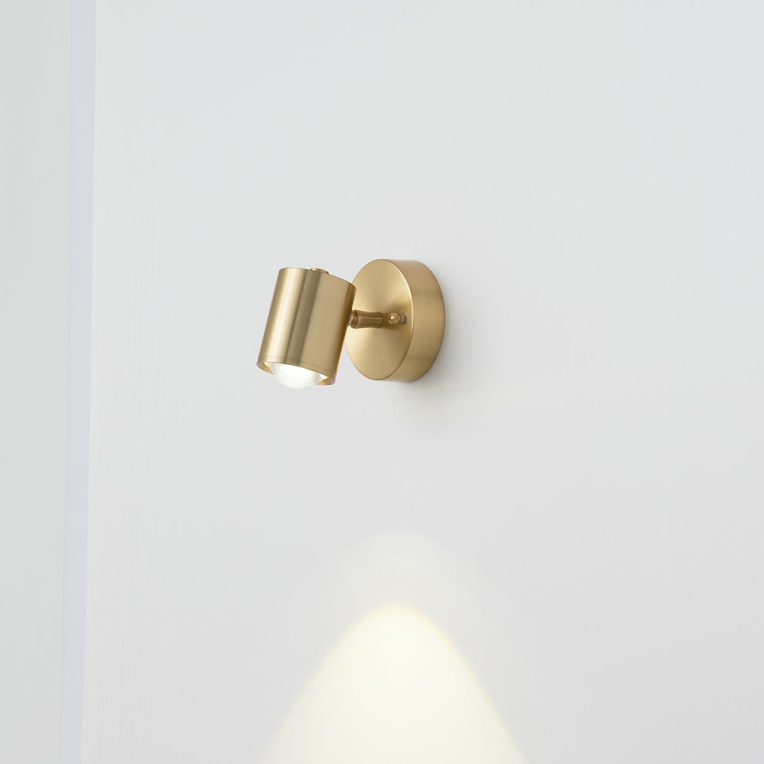 Brillora Wall Light - Vakkerlight