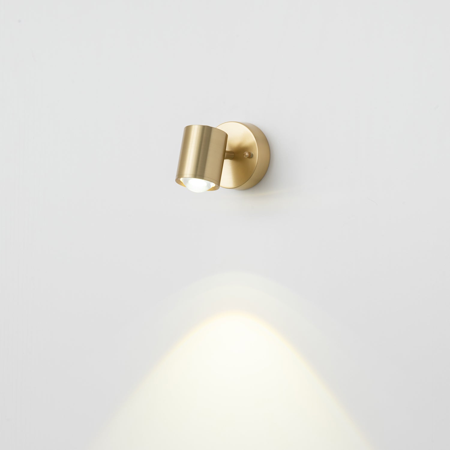 Brillora Wall Light - Vakkerlight
