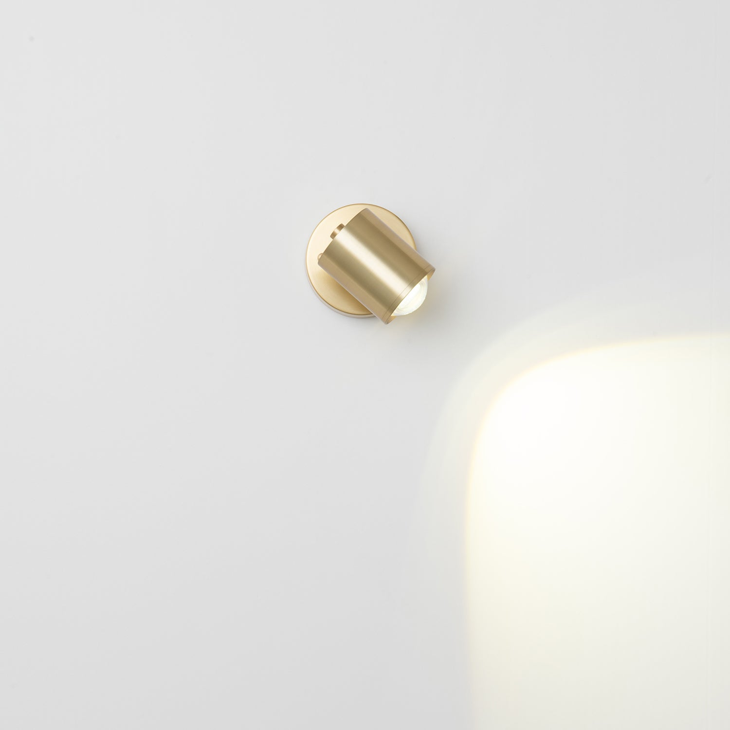 Brillora Wall Light - Vakkerlight