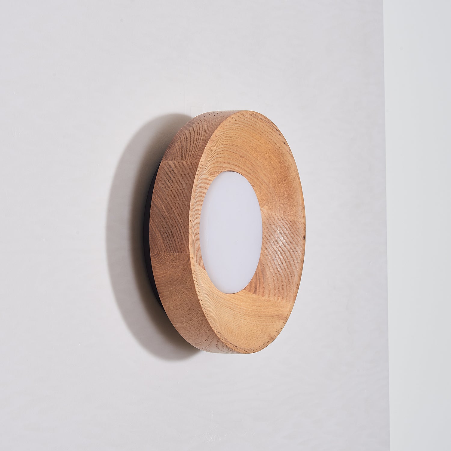 Caldera Wall Lamp - Vakkerlight