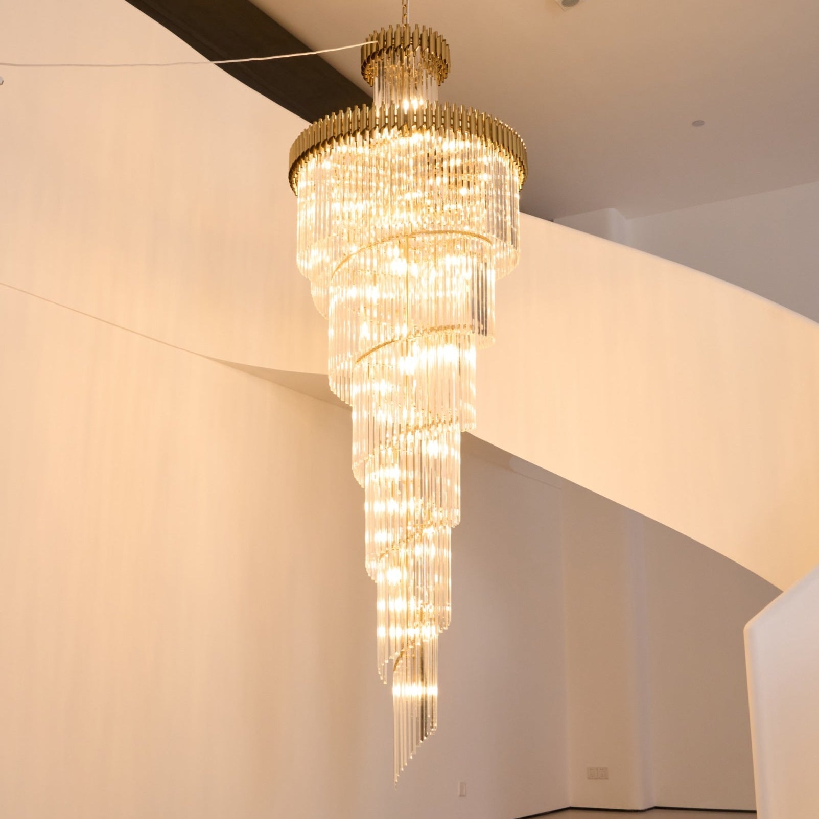 Crystal Spiral Chandelier - Vakkerlight