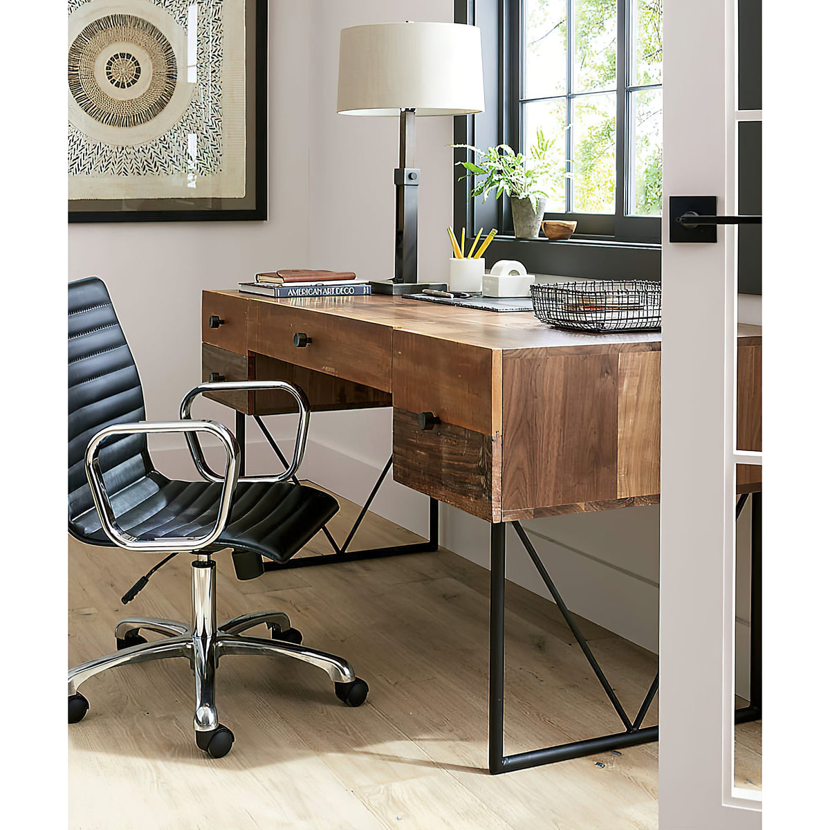 Vakker Limited Denley Table Lamp — Detail View 8