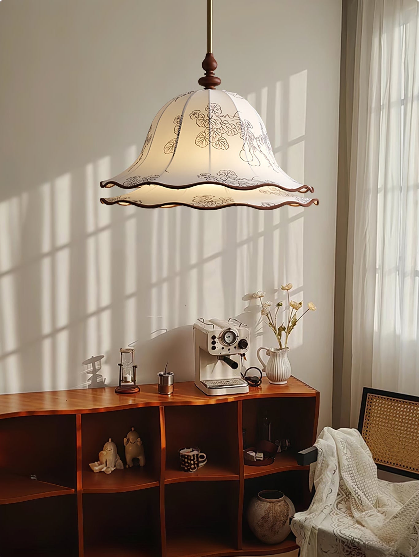 Emilia Floral Pendant Lamp - Vakkerlight