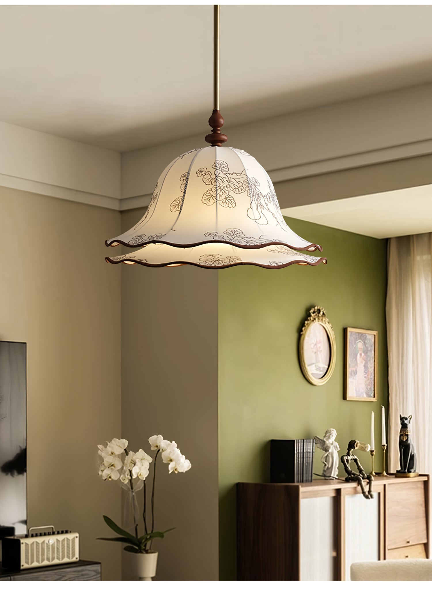 Emilia Floral Pendant Lamp - Vakkerlight