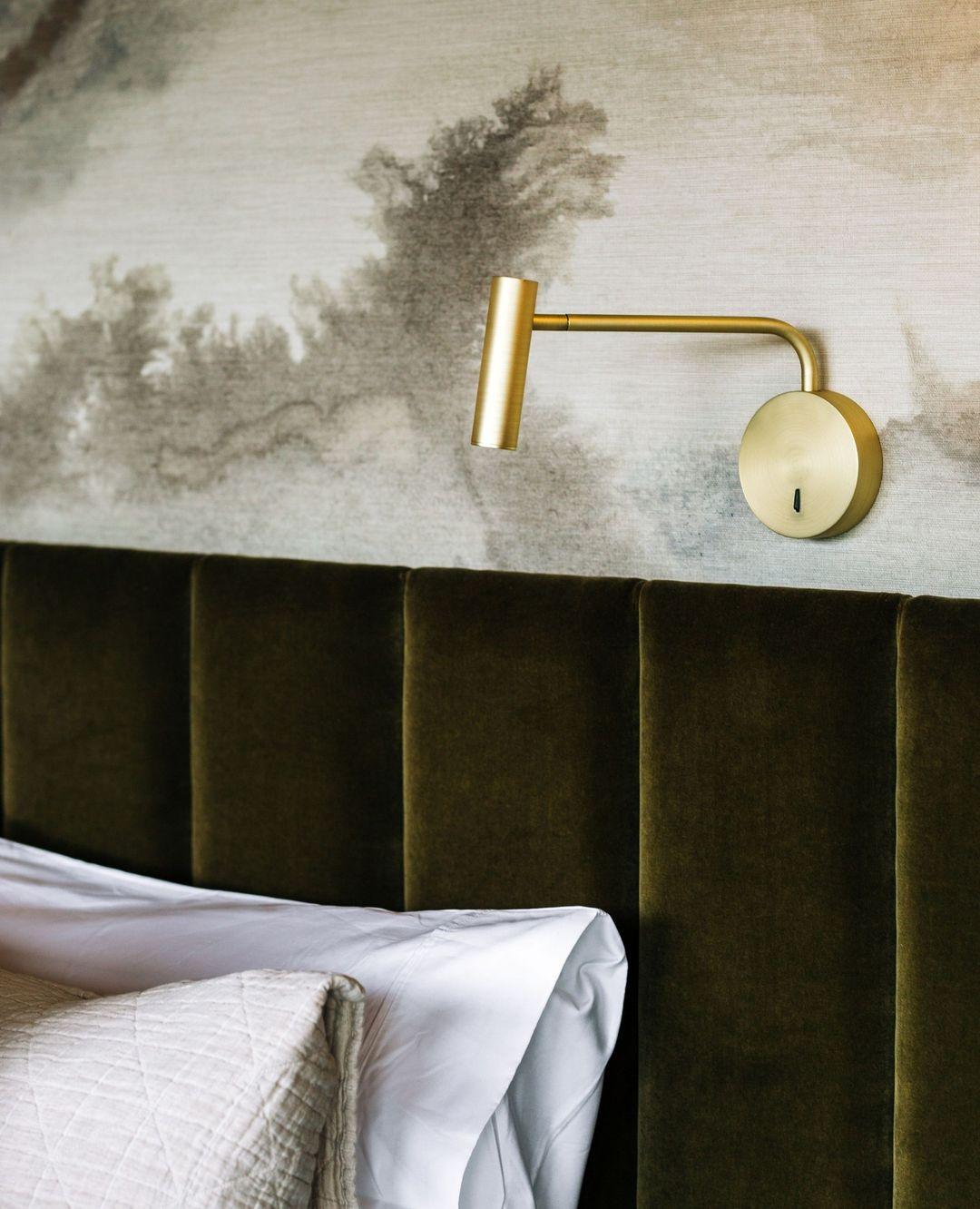 Minimalist Disc LED Wall Sconce - Vakkerlight