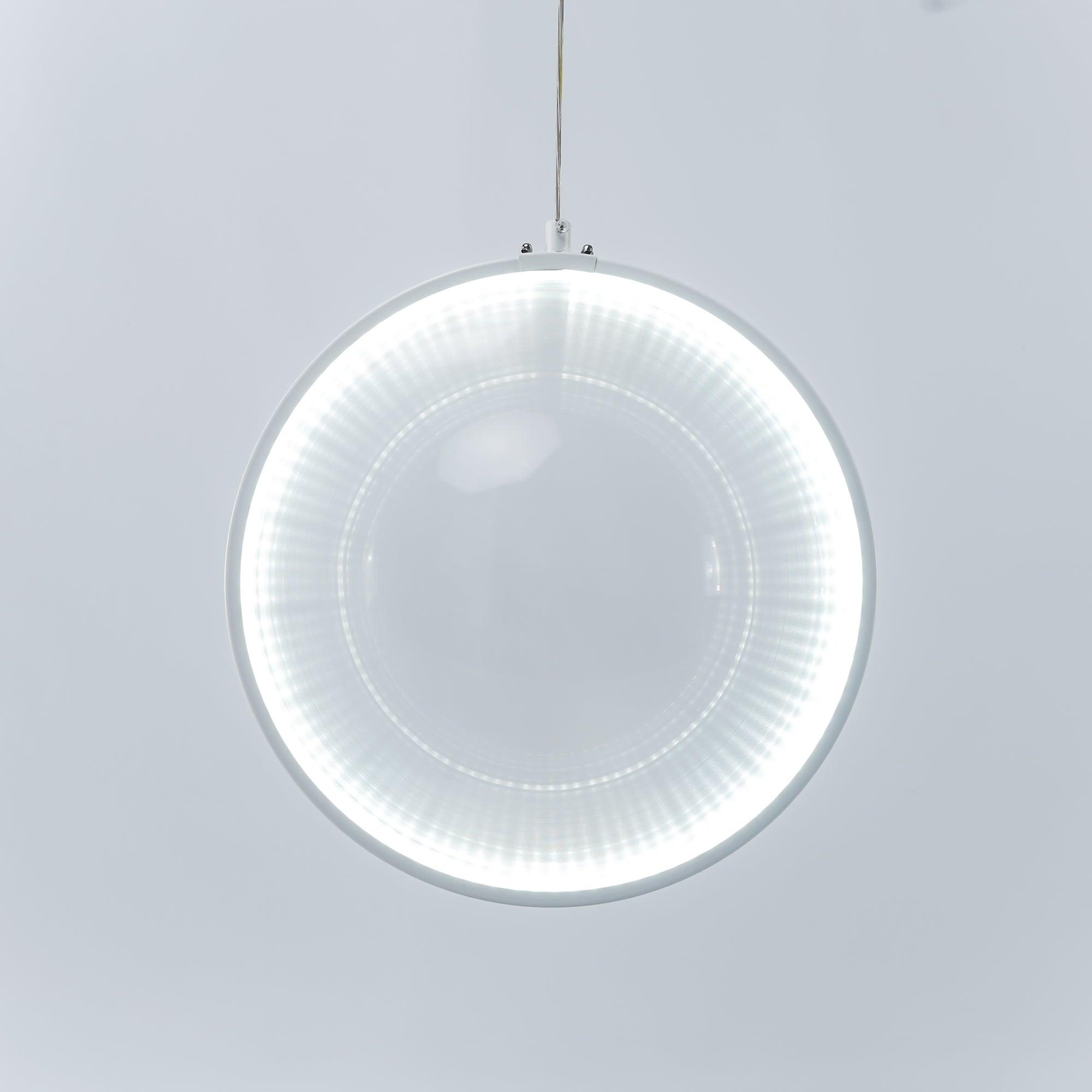 Focus Pendant Light - Vakkerlight