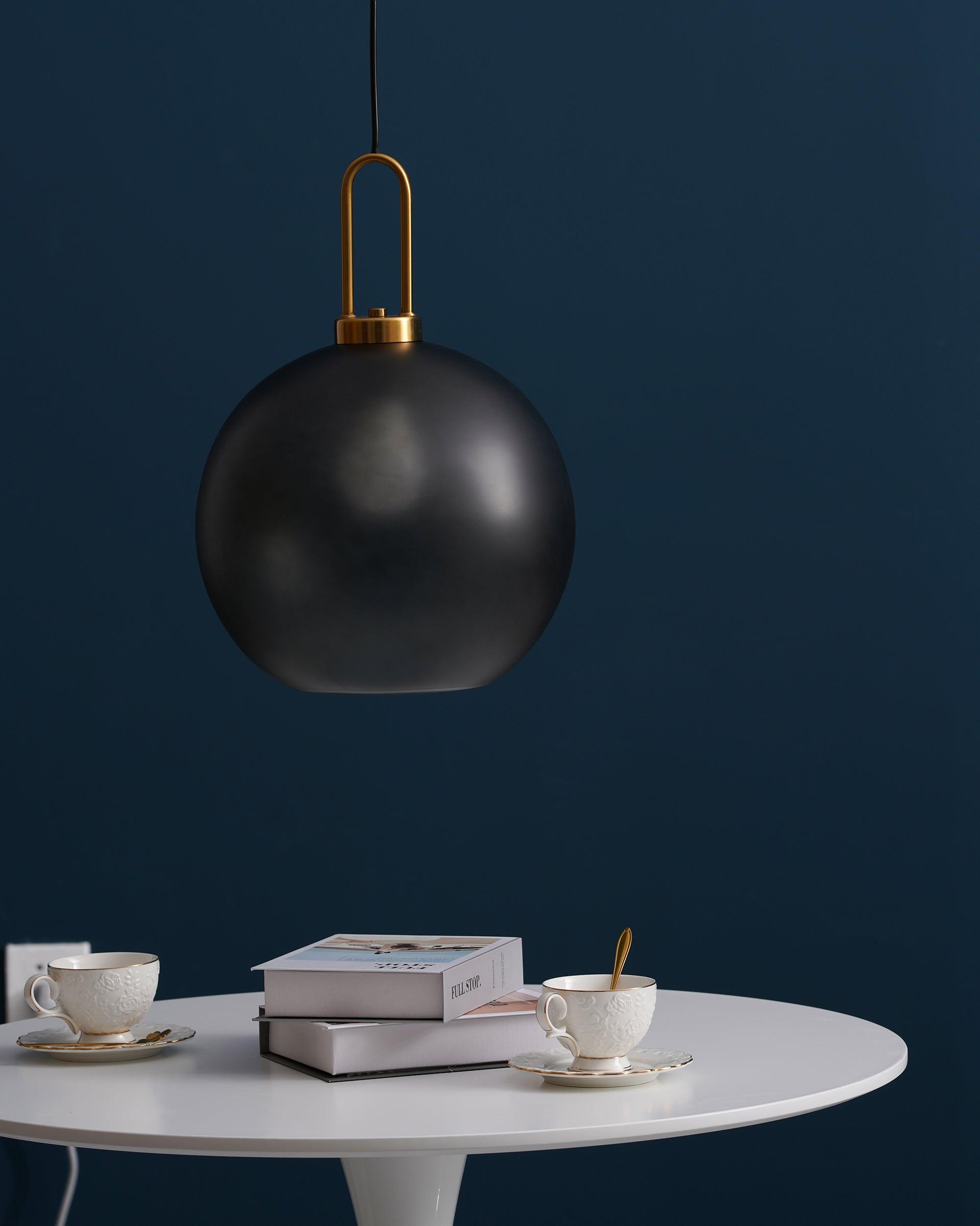 Pendulum Glass Pendant Lamp - Vakkerlight