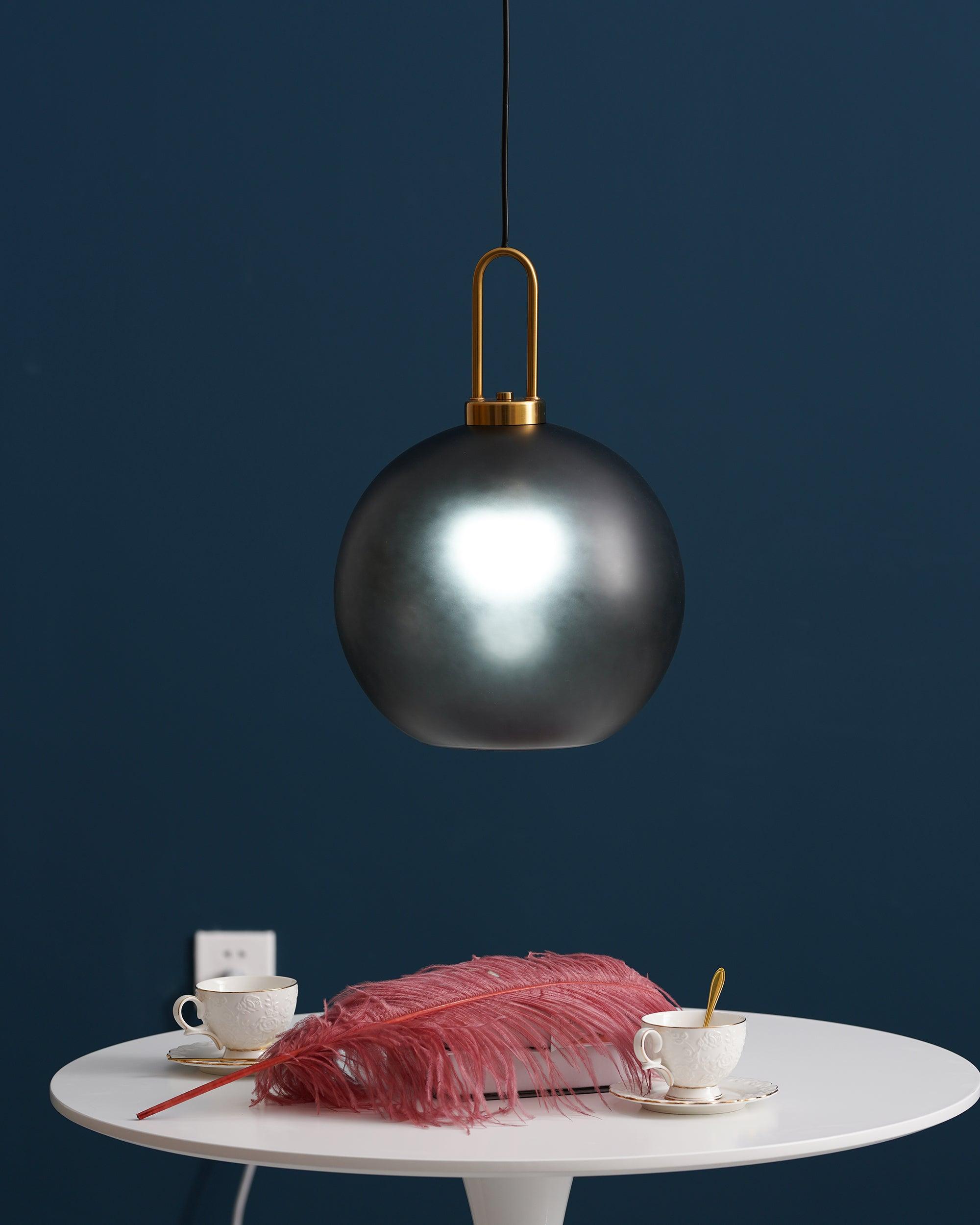 Pendulum Glass Pendant Lamp - Vakkerlight
