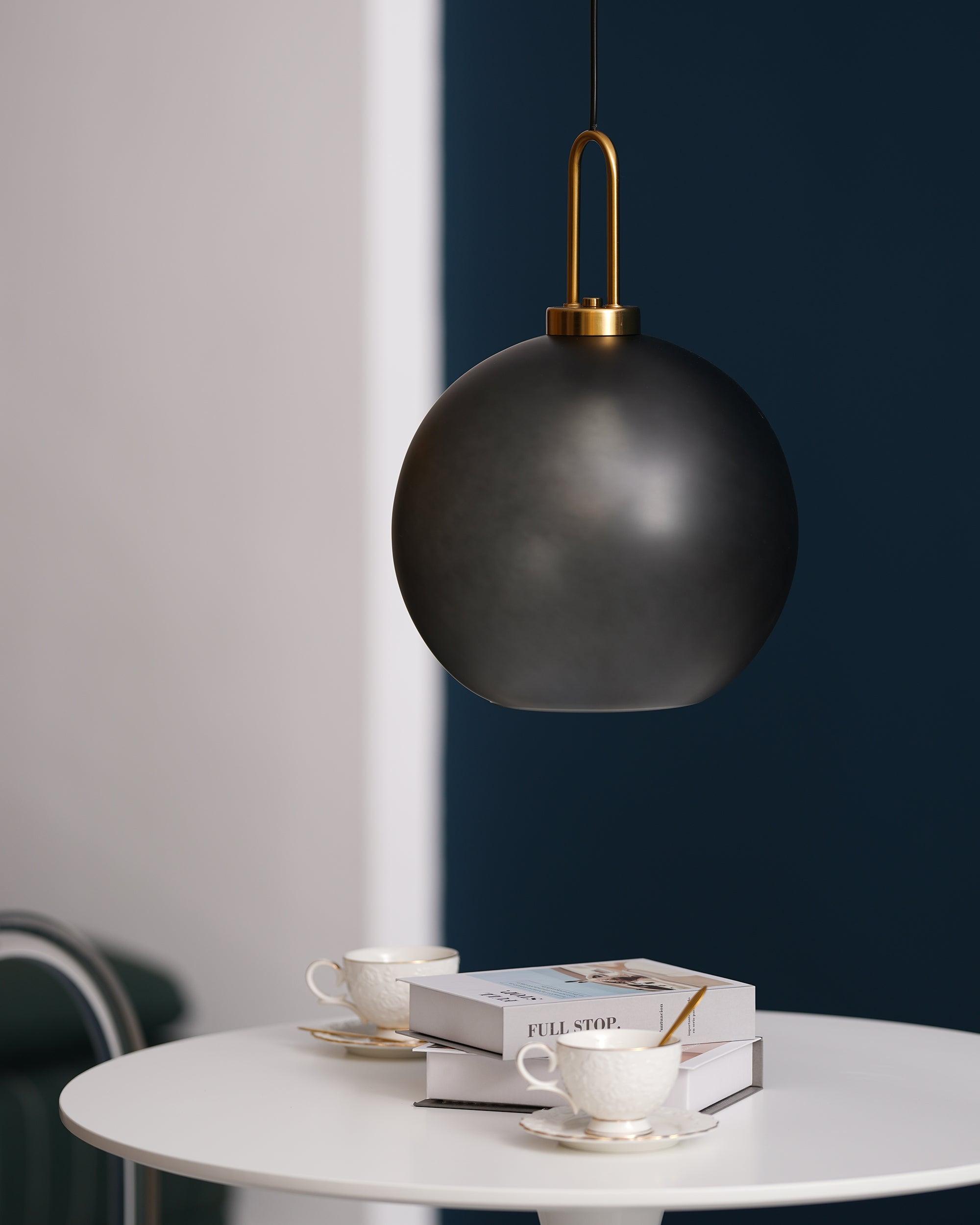 Pendulum Glass Pendant Lamp - Vakkerlight