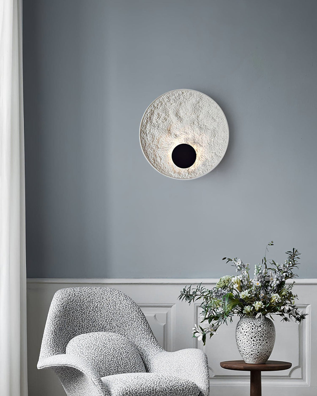 Vakker Limited Resin Circular Wall Lamp — Detail View 14