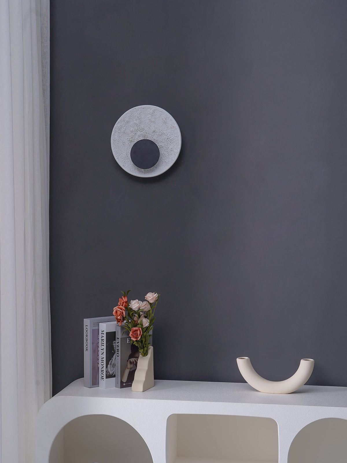 Vakker Limited Resin Circular Wall Lamp — Detail View 9