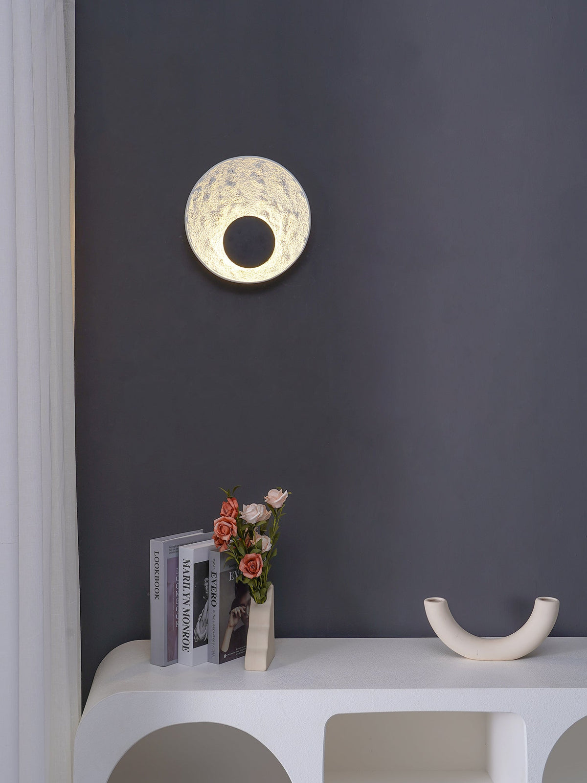 Vakker Limited Resin Circular Wall Lamp — Detail View 10