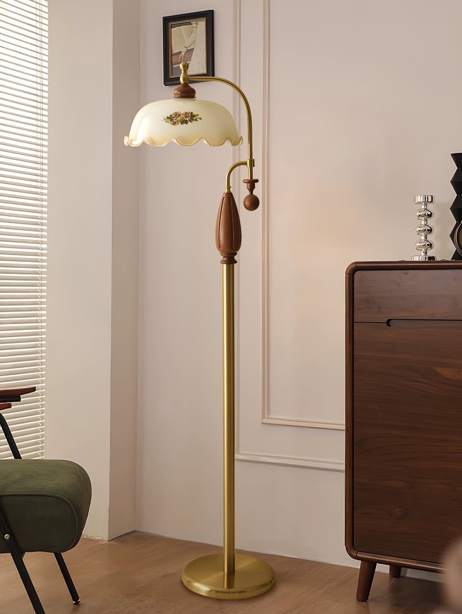 Heritage Bloom Floor Lamp - Vakkerlight