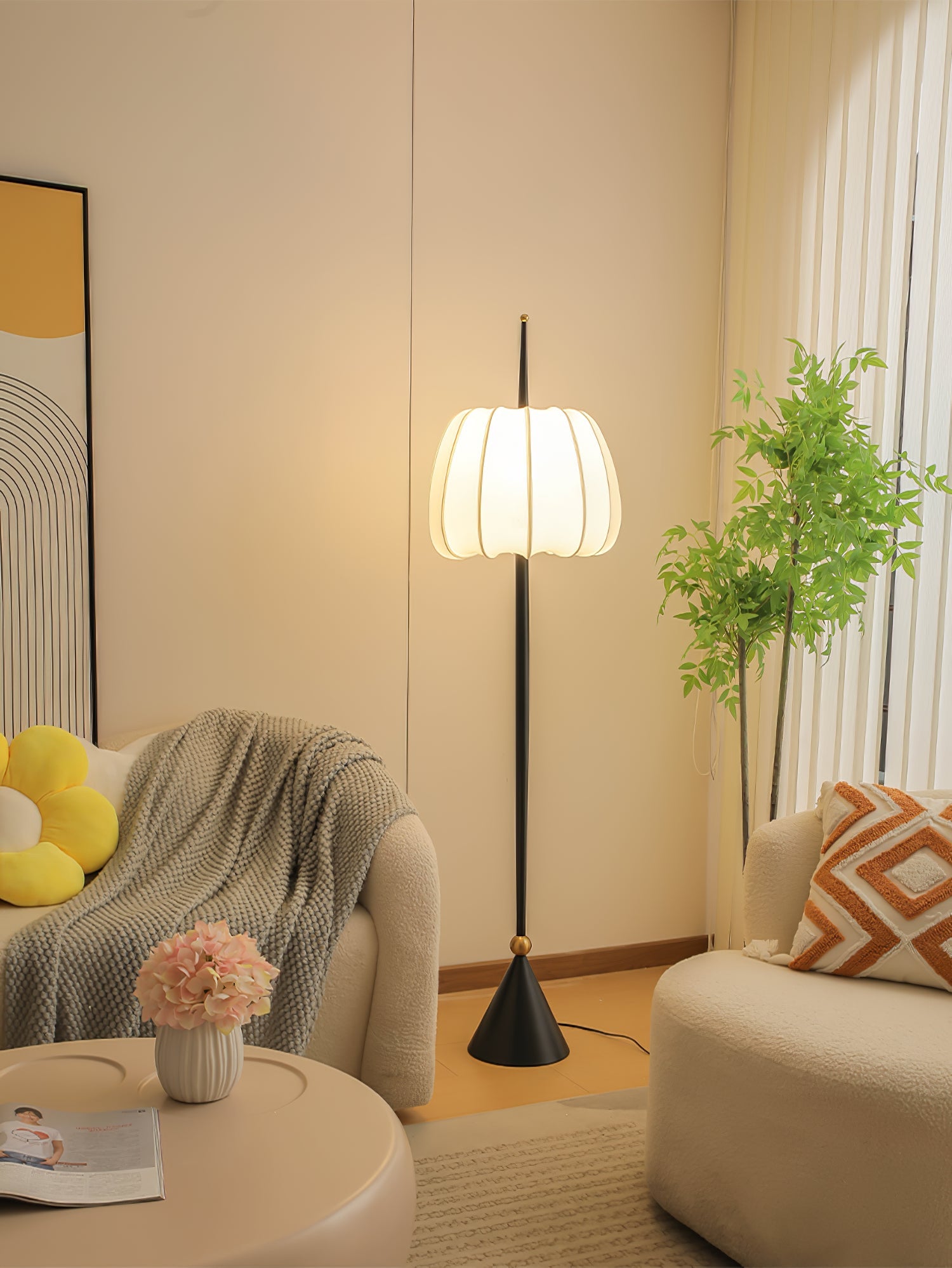 Liana Floor Lamp - Vakkerlight