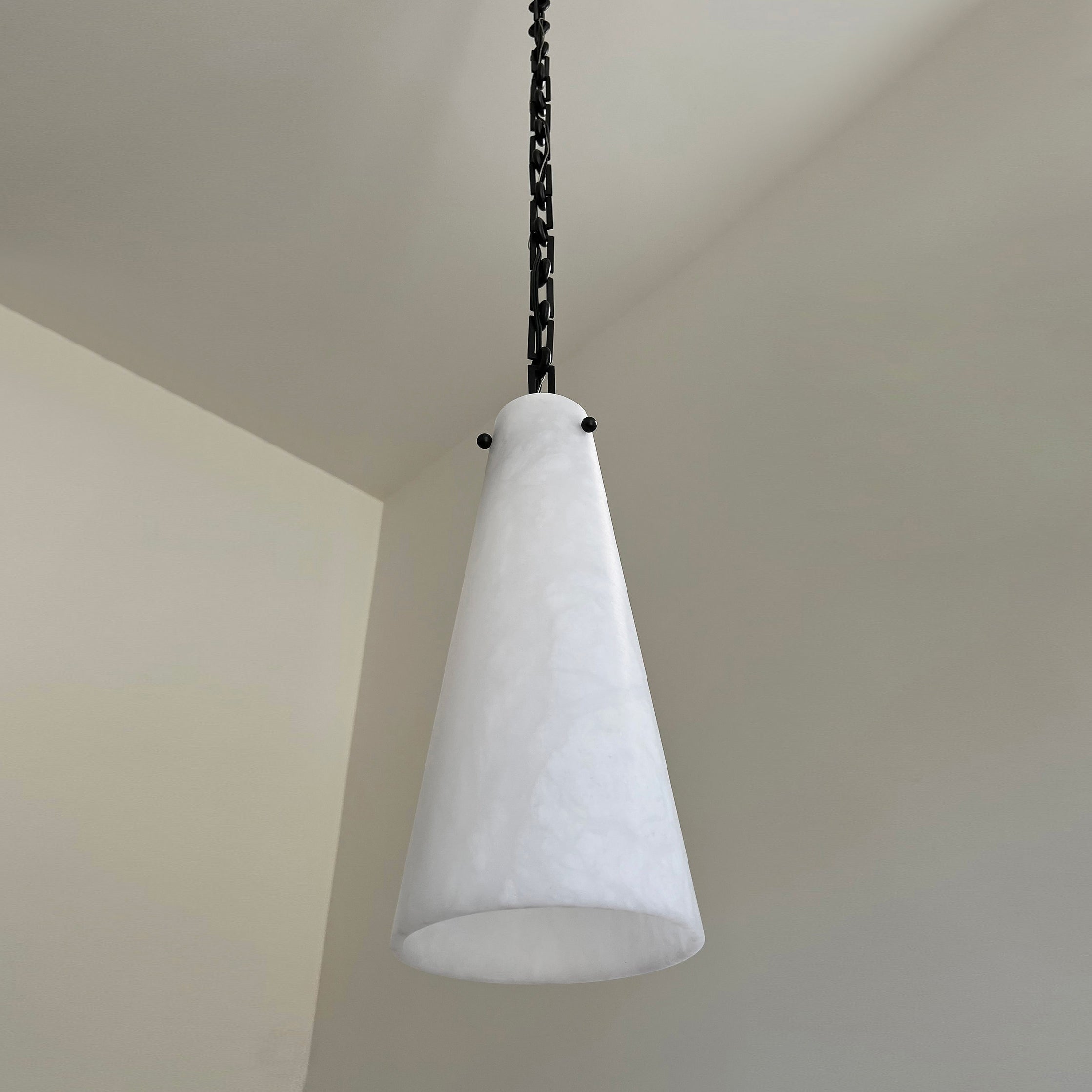 Savona Alabaster Chandelier - Vakkerlight