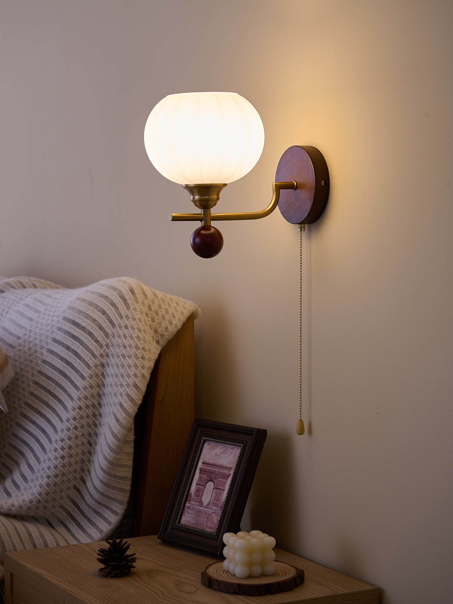 Lumea Crest Wall Lamp - Vakkerlight