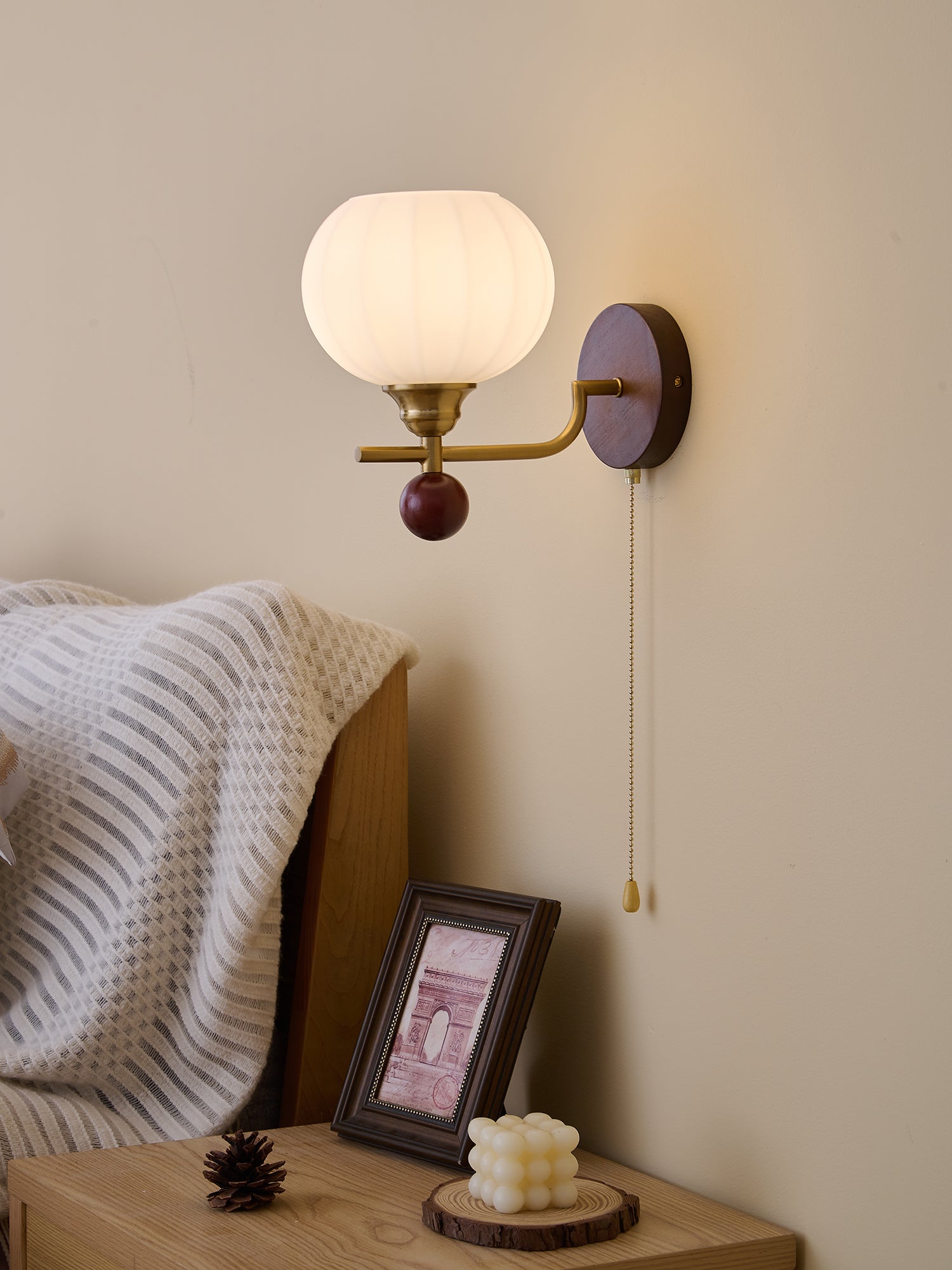Lumea Crest Wall Lamp - Vakkerlight