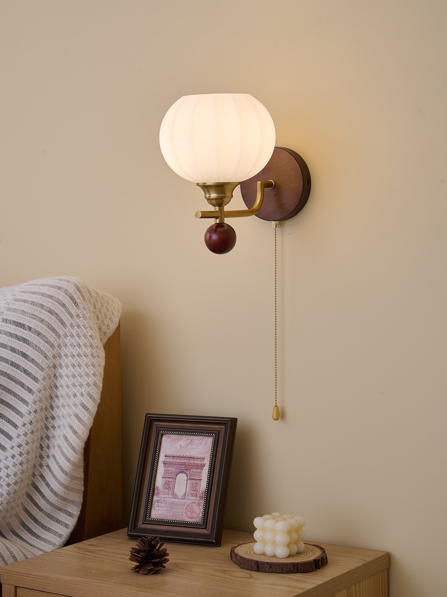 Lumea Crest Wall Lamp - Vakkerlight