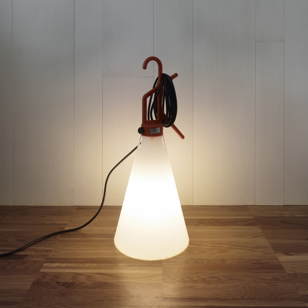Vakker Limited Mayday Pendant Lamp — Detail View 12