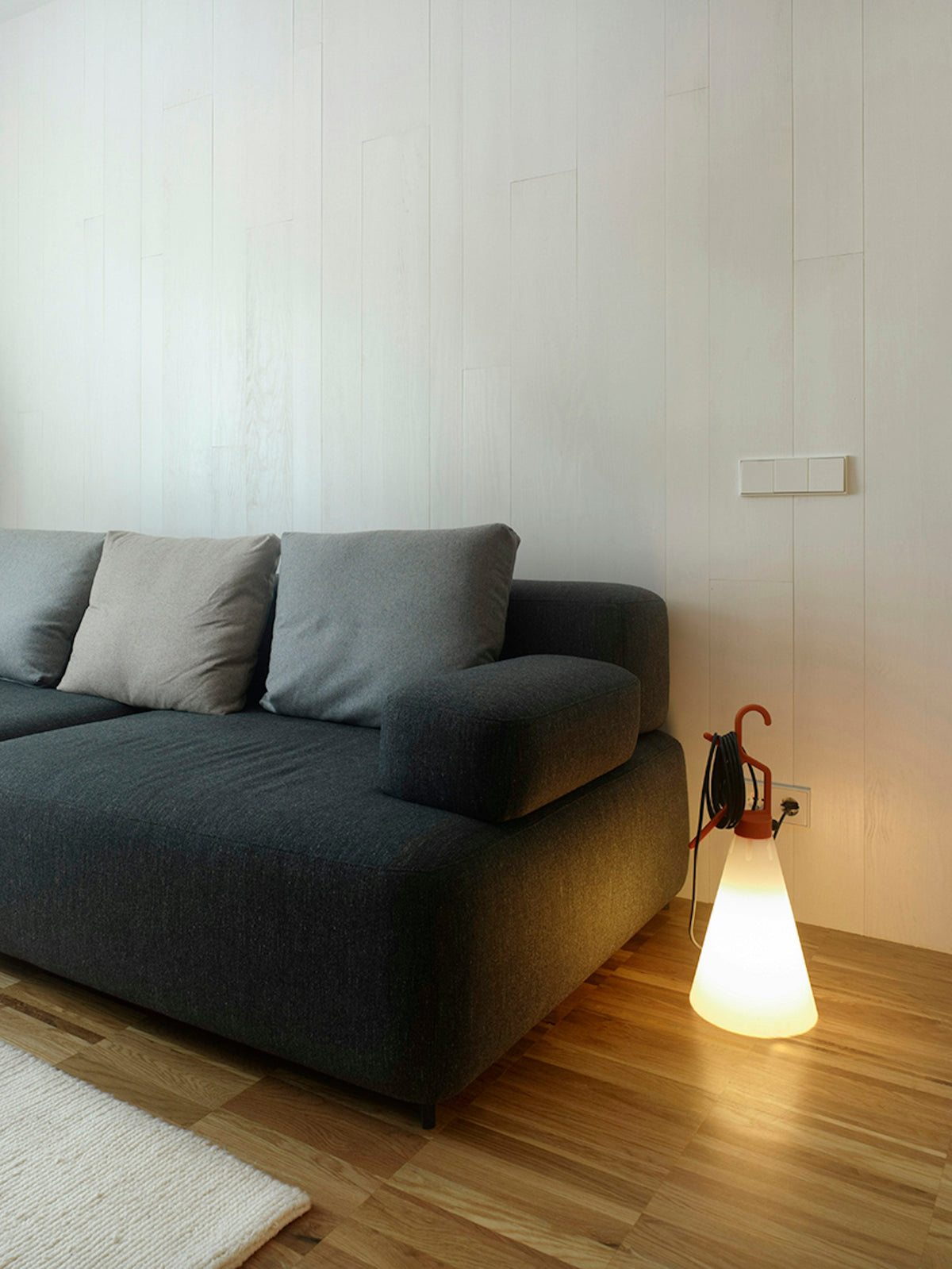 Vakker Limited Mayday Pendant Lamp — Detail View 9