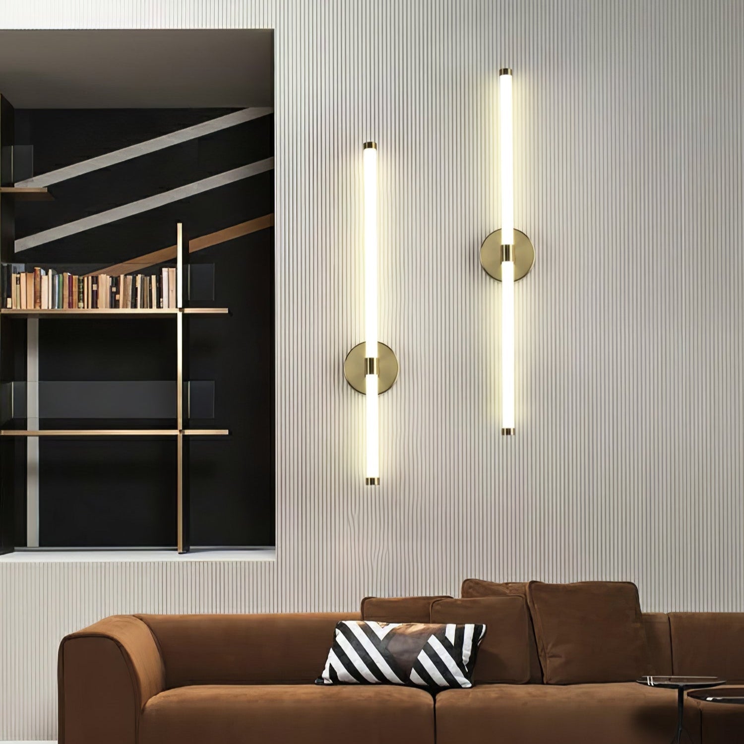 Minimalist Vertical Wall Sconce - Vakkerlight