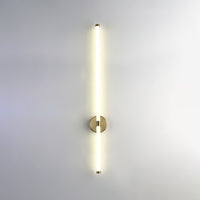 Minimalist Vertical Wall Sconce - Vakkerlight