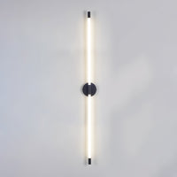 Minimalist Vertical Wall Sconce - Vakkerlight