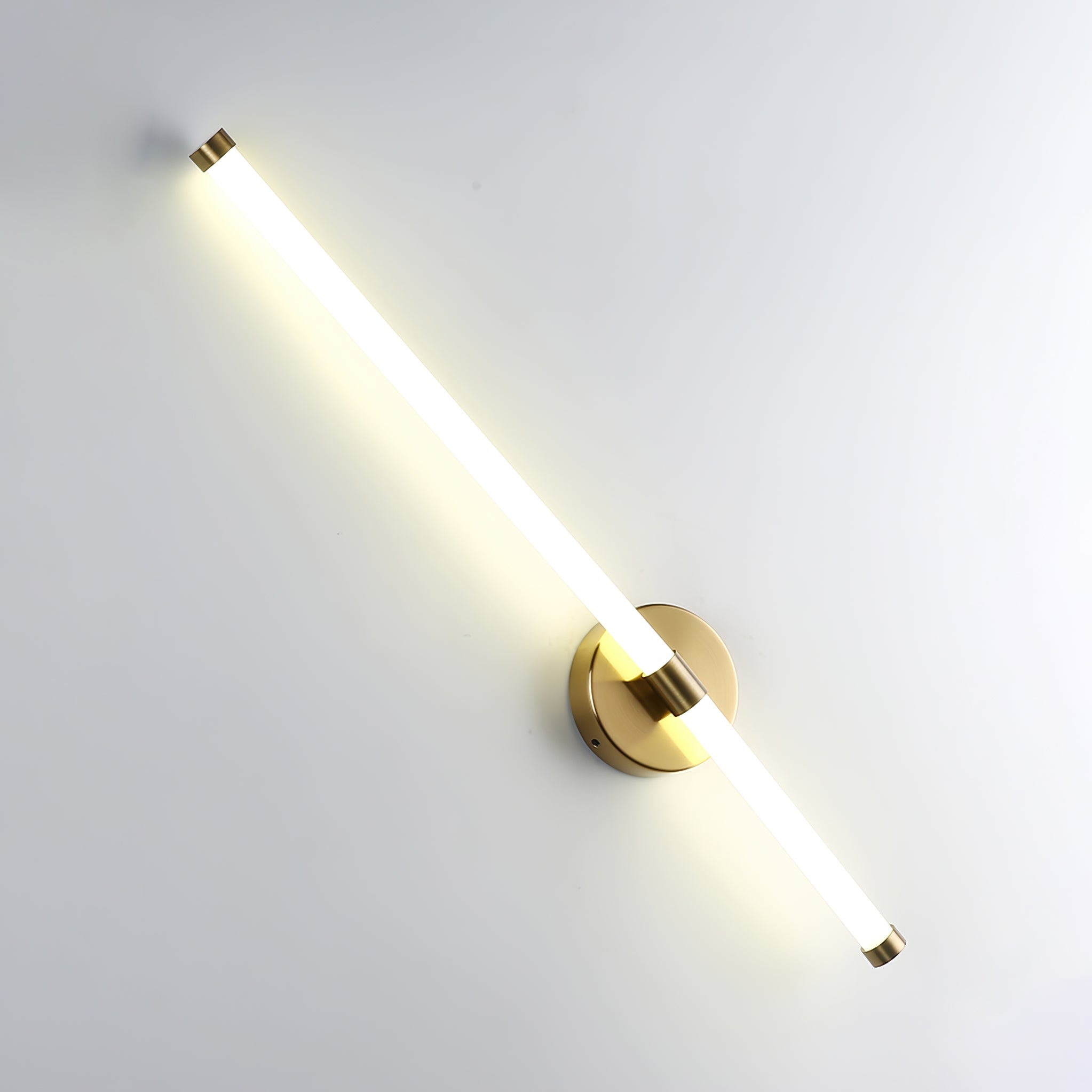 Minimalist Vertical Wall Sconce - Vakkerlight