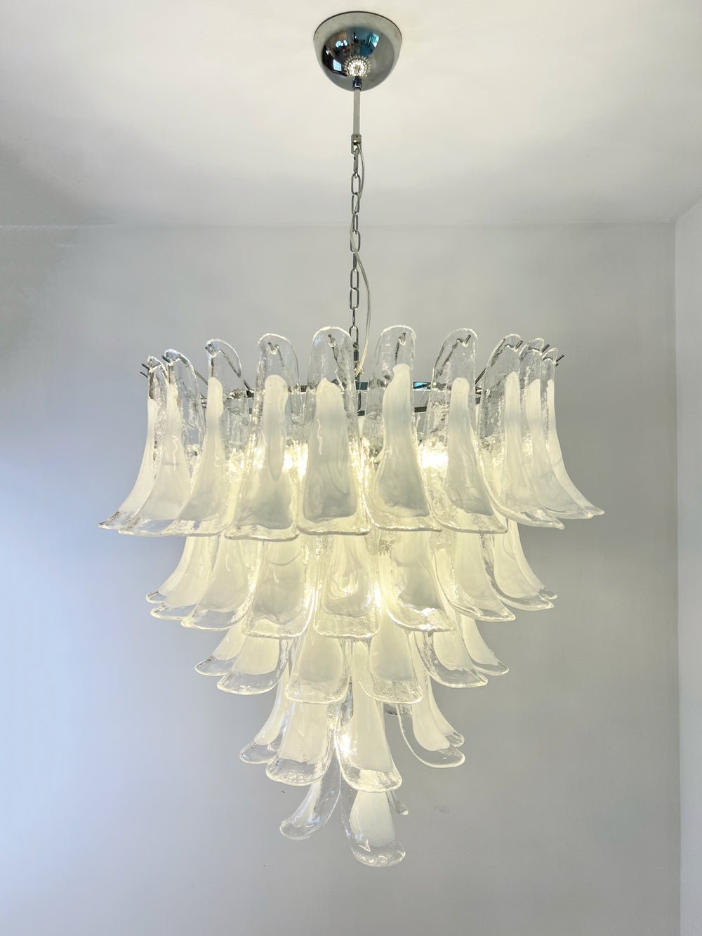 Murano Glass Petals Chandelier - Vakkerlight