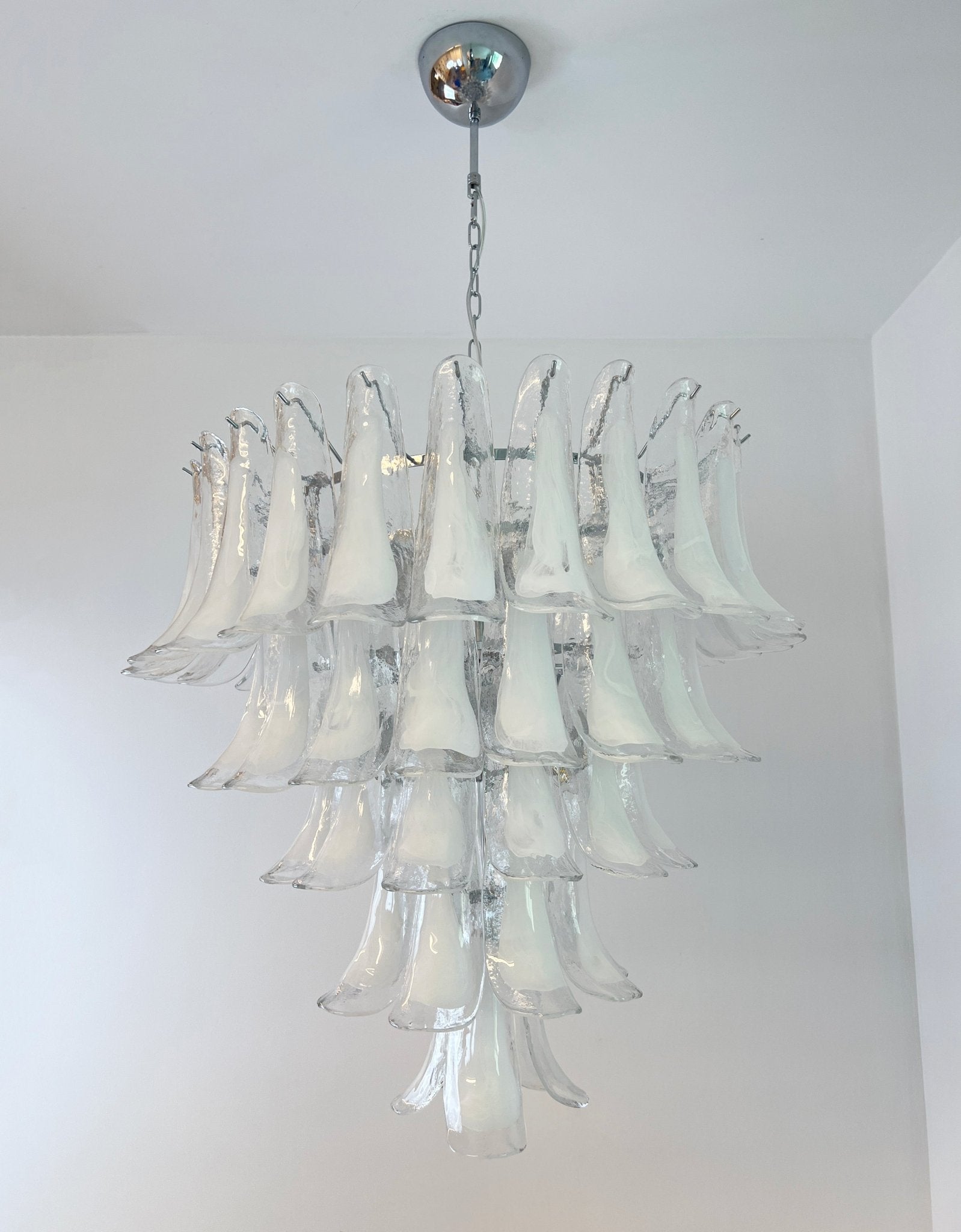 Murano Glass Petals Chandelier - Vakkerlight