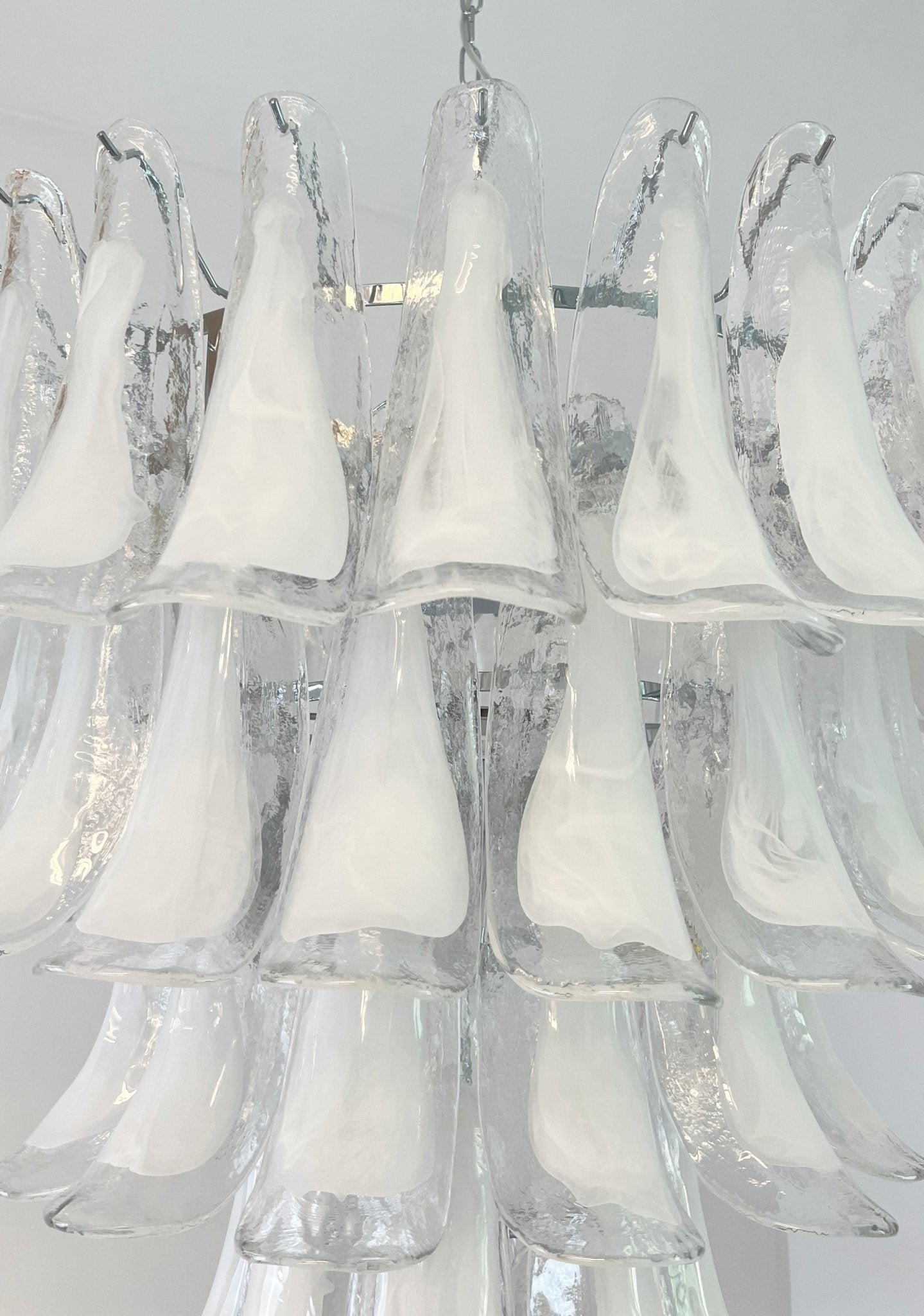 Murano Glass Petals Chandelier - Vakkerlight