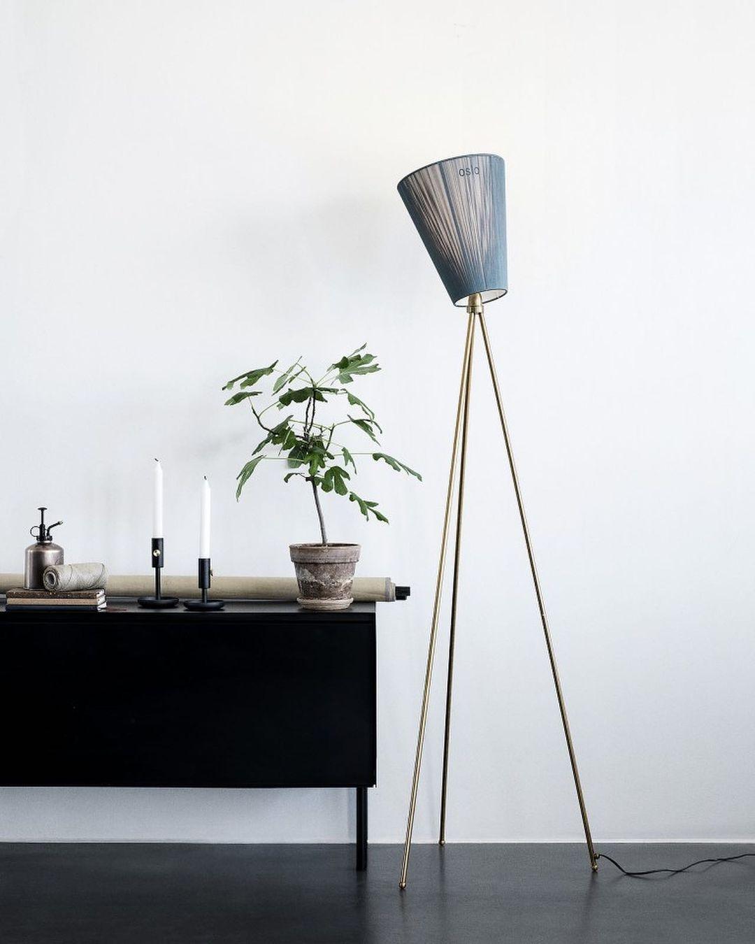 Modern Oslo Wood Floor Lamp - Vakkerlight