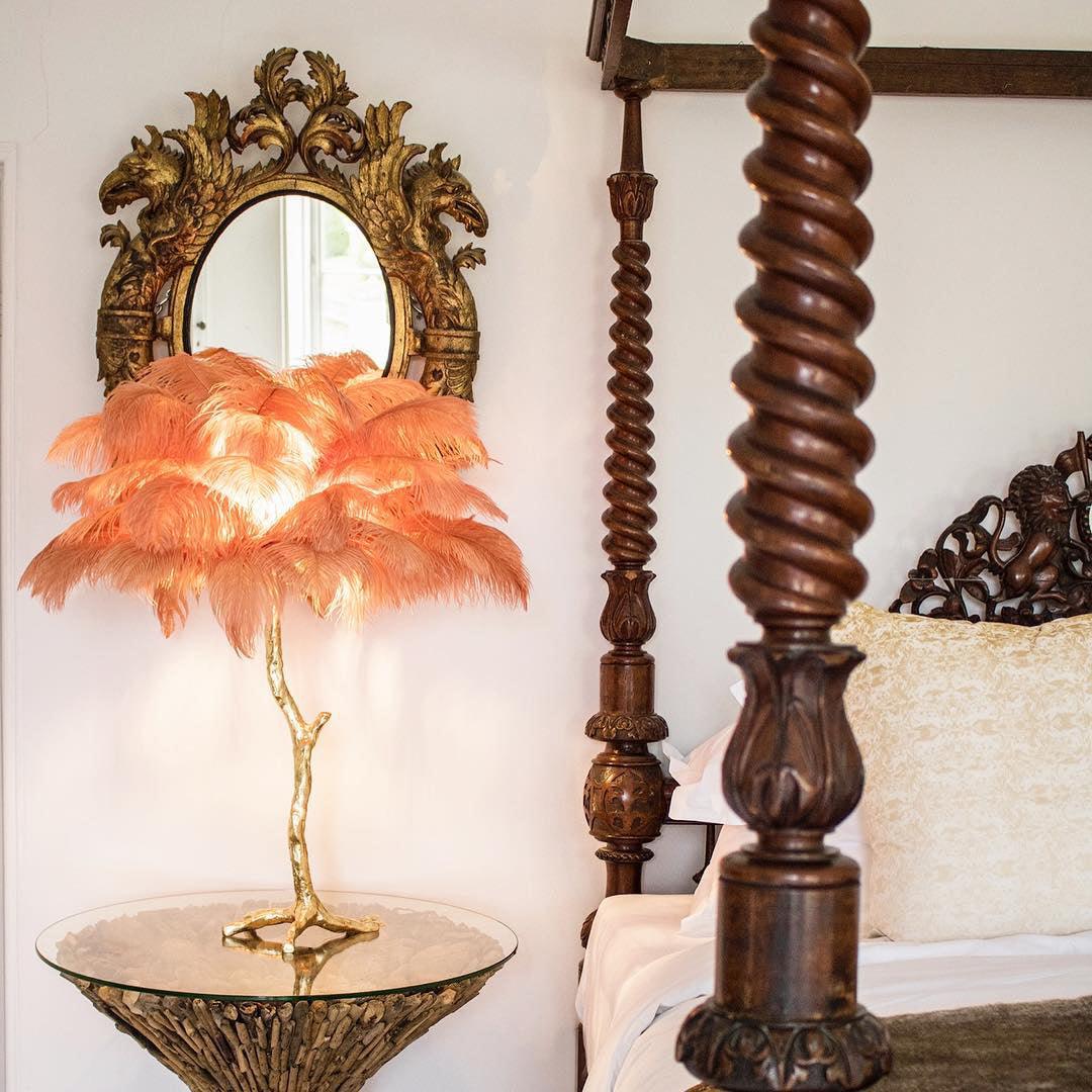Ostrich Feather Table Lamp - Vakkerlight