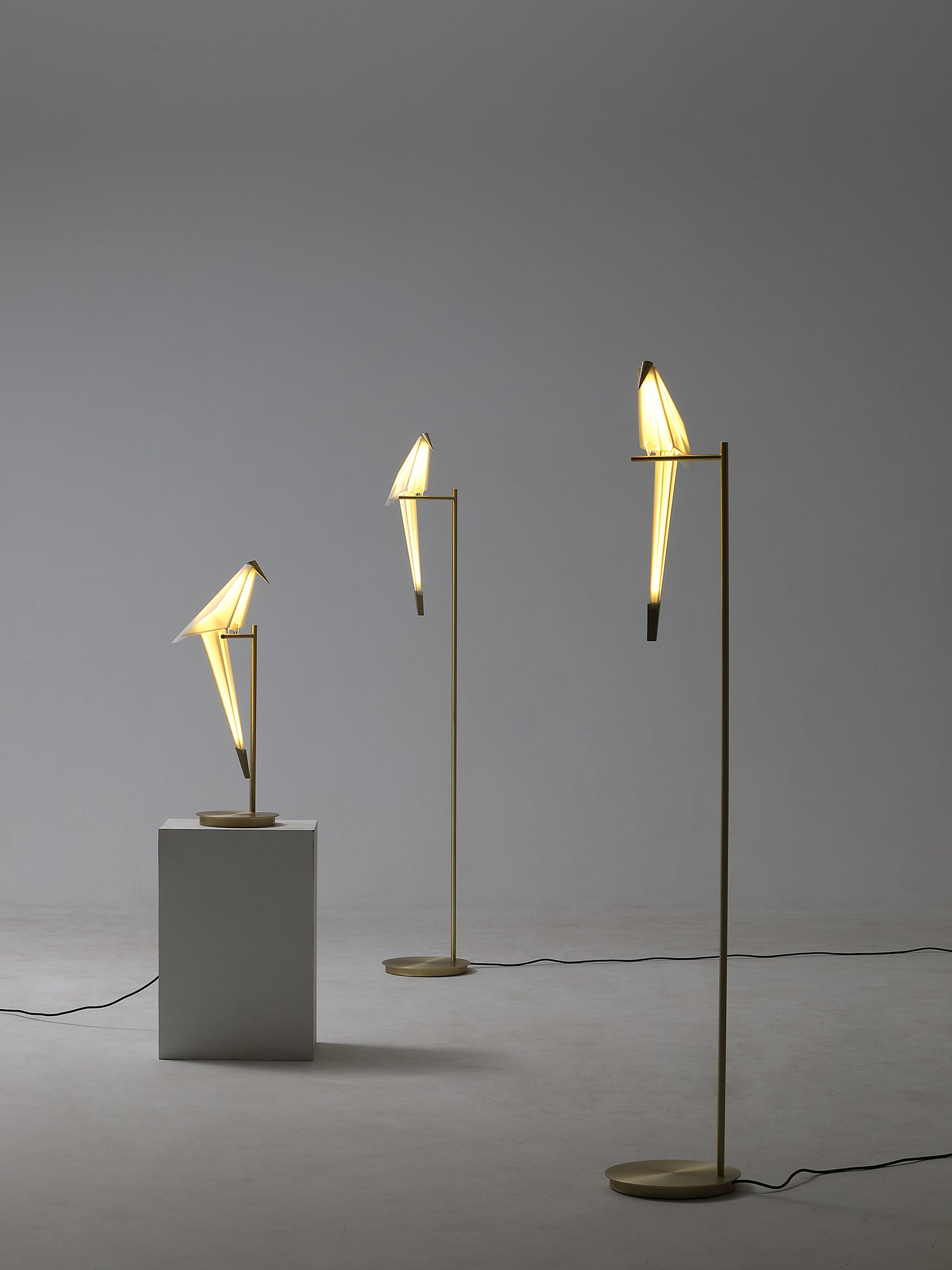 Paper Crane Bird Table Lamp - Vakkerlight