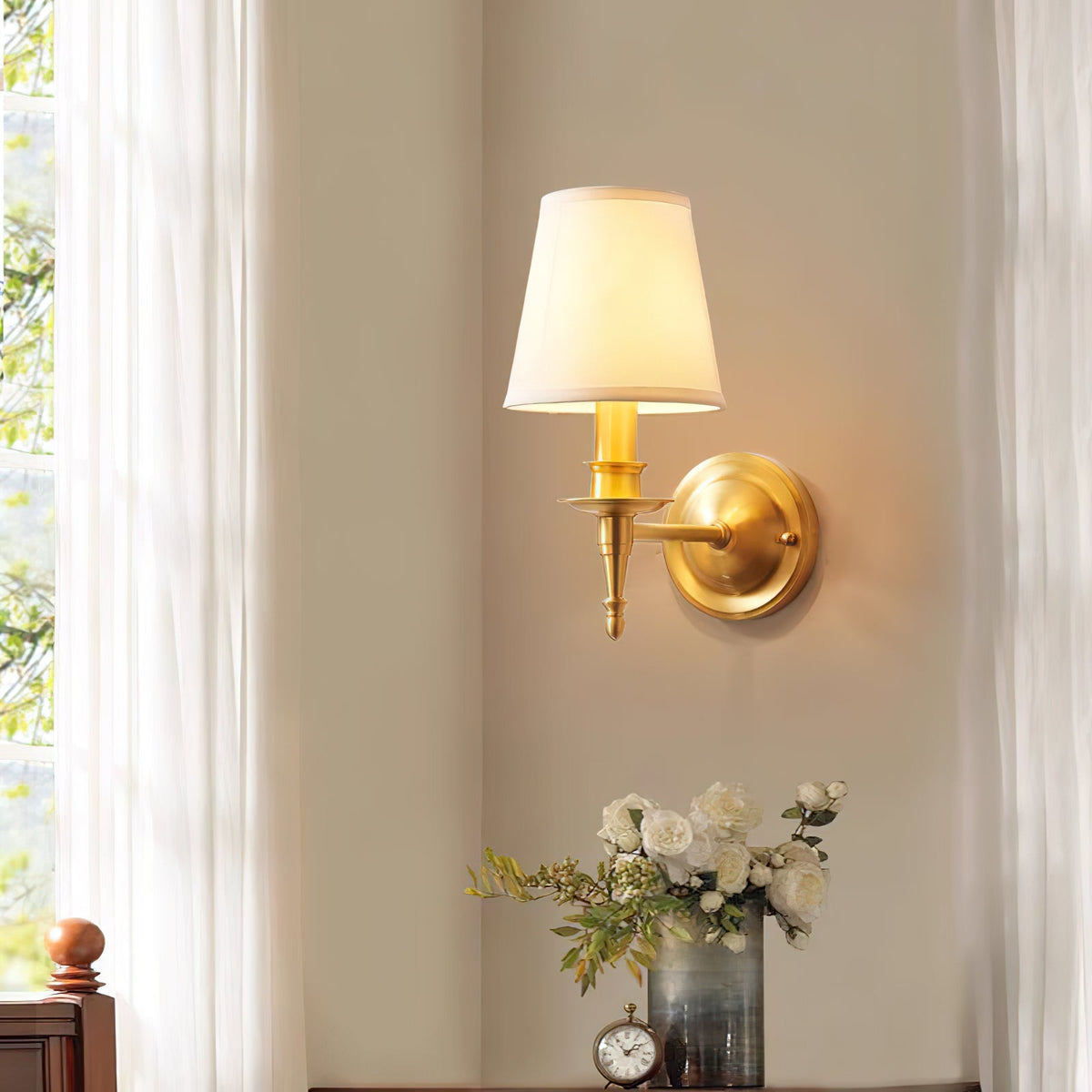 Vakker Limited Payson Brass Wall Lamp — Detail View 5