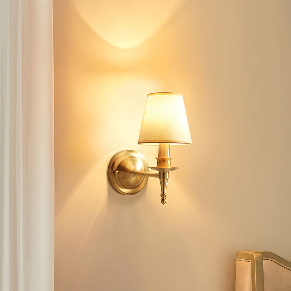 Vakker Limited Payson Brass Wall Lamp — Detail View 8